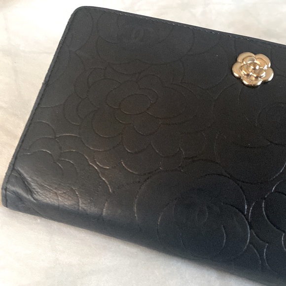 Chanel Camellia wallet - Picture 11 of 14